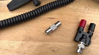 How to build a simple speaker wire antenna for 10m.