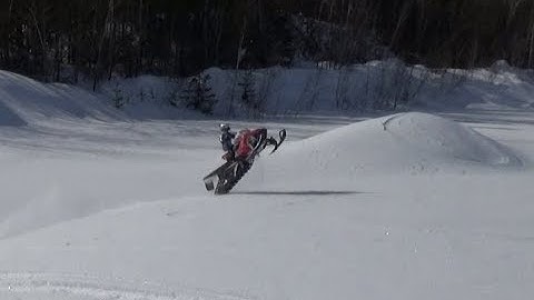 Long track rc snowmobile polaris rush (RMK)extreme test.Jumping.