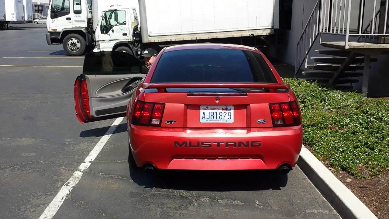 2001 Mustang Gt exhaust clip. YouTube