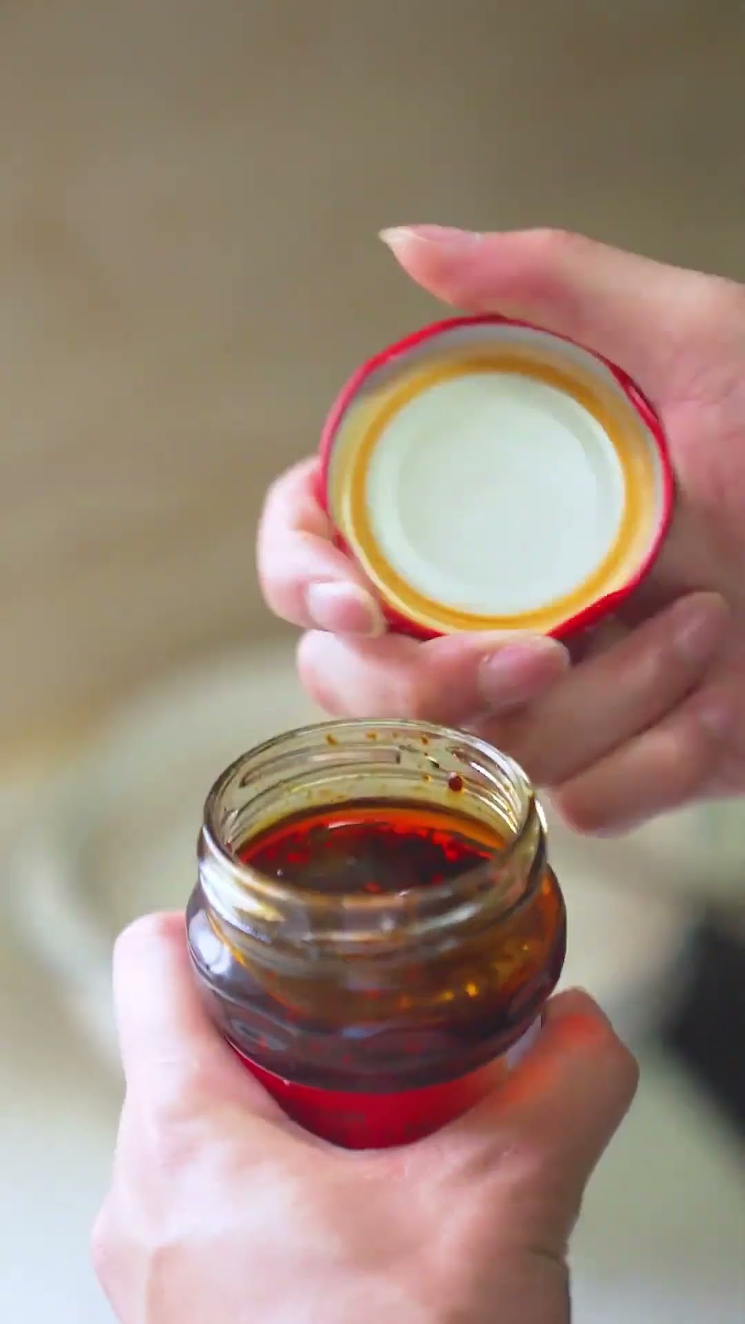 Genius son uses bottle caps to make a cutting machine #funny #guige #movie #comedy