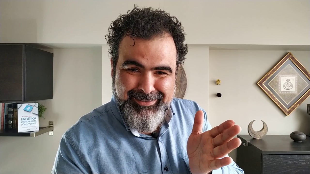 Uzun oyoqli olomon ichida porno sperma