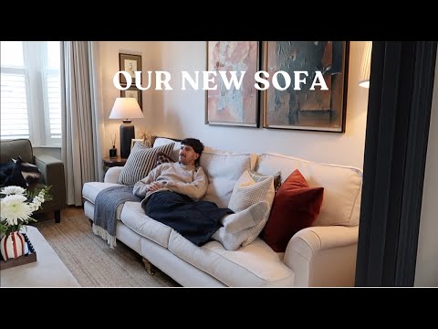 OUR NEW SOFA ARRIVED WINTER CLOTHES CHRISTMAS ADVERT ICE SKATING VLOG