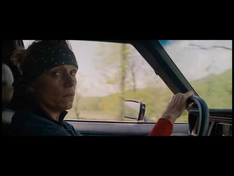 3枚の看板が街の人を変えていくクライム・サスペンス/映画『スリー・ビルボード』予告編