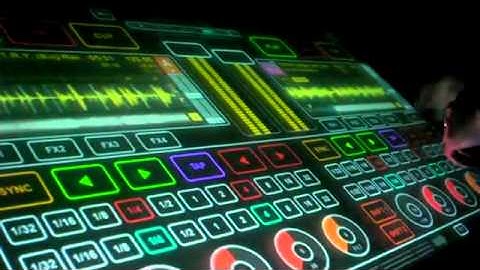 Traktor Pro - DJing on a multi-touch screen