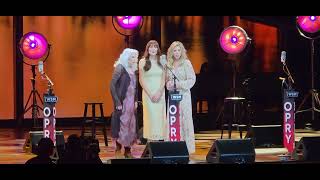 [Siren Song] "Didn't Leave Nobody But the Baby" Emmylou Harris Alison Krauss Molly Tuttle - Opry