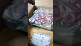 Feliz año Gatetes!!! Si, puede que haya asomado la patita para compartir mi pedido a TCOMPANY 😻