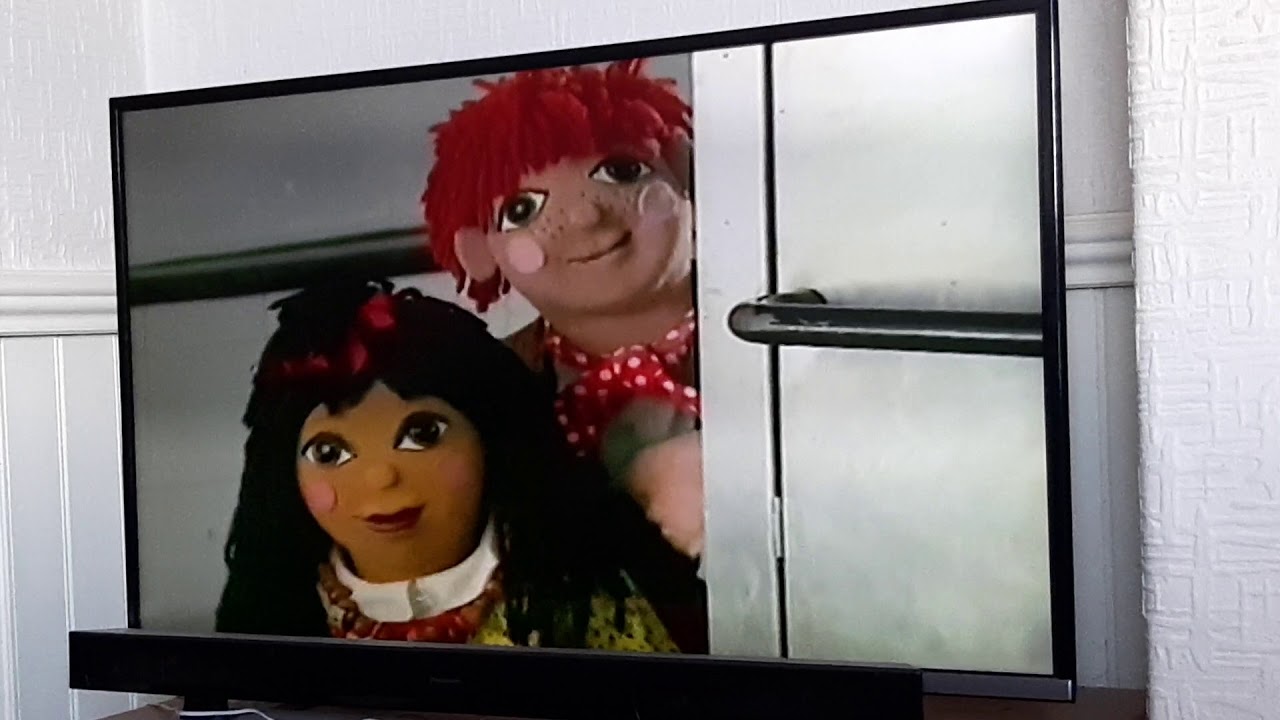 rosie-and-jim-with-pat-hutchins-gingerbread-man-uk-1995-youtube