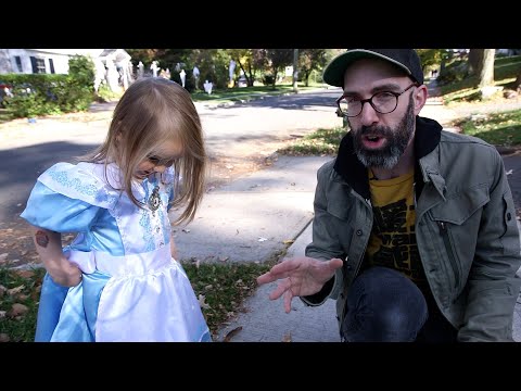 DADDY & DAUGHTER LOVE SQUISHING SPOTTED LANTERNFLIES