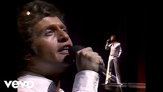 Joe Dassin - Pourquoi Pas Moi (Live À L'olympia 1977)