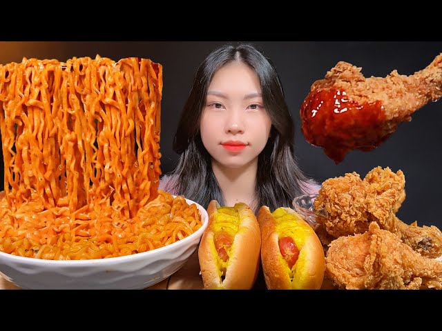 불닭라면과 치킨의 완벽한 조합! 핫도그까지 곁들인 먹방 🍜🍗🌭