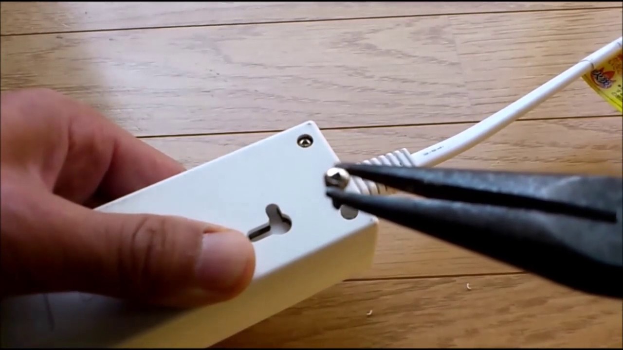 三角ネジドライバーの代用にはコレ Screwdriver Lifehack Youtube