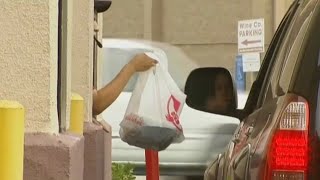 California fast food workers to get $20 minimum wage under new deal