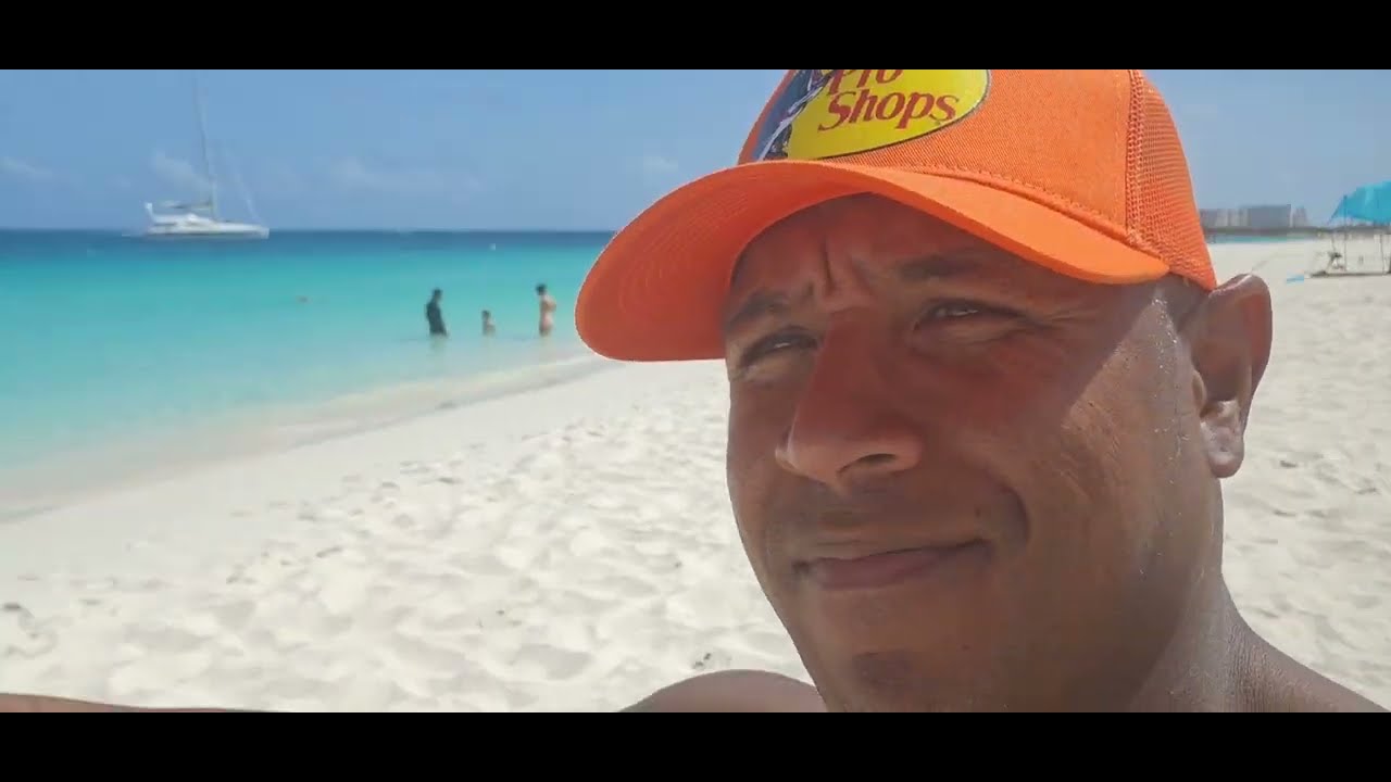 My co-worker keeps asking people to borrow money | This guy is nuts