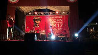 Akad - Payung Teduh ( Cover by Frey band Live at Kediri Car Free Night )
