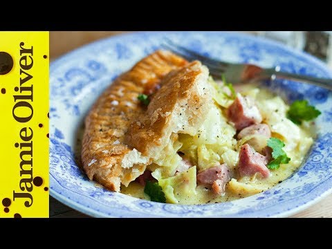 Video: How To Make A Cabbage And Bacon Pie?