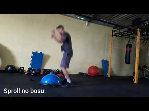 Vídeo: 11 Exercícios Que Você Pode Fazer Com Uma Bola Bosu