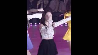 Nayeon - Heart Shaker