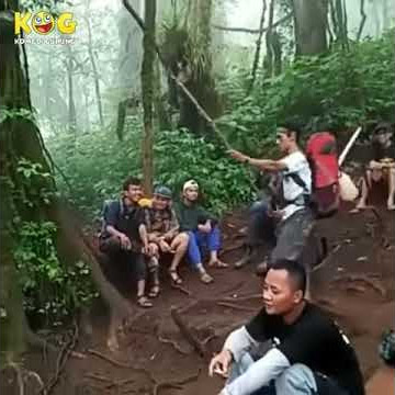 Pendaki lucu