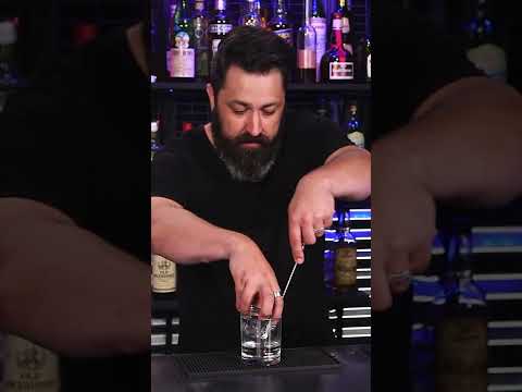 Video: Hoe vraag je om een drankje in een bar?