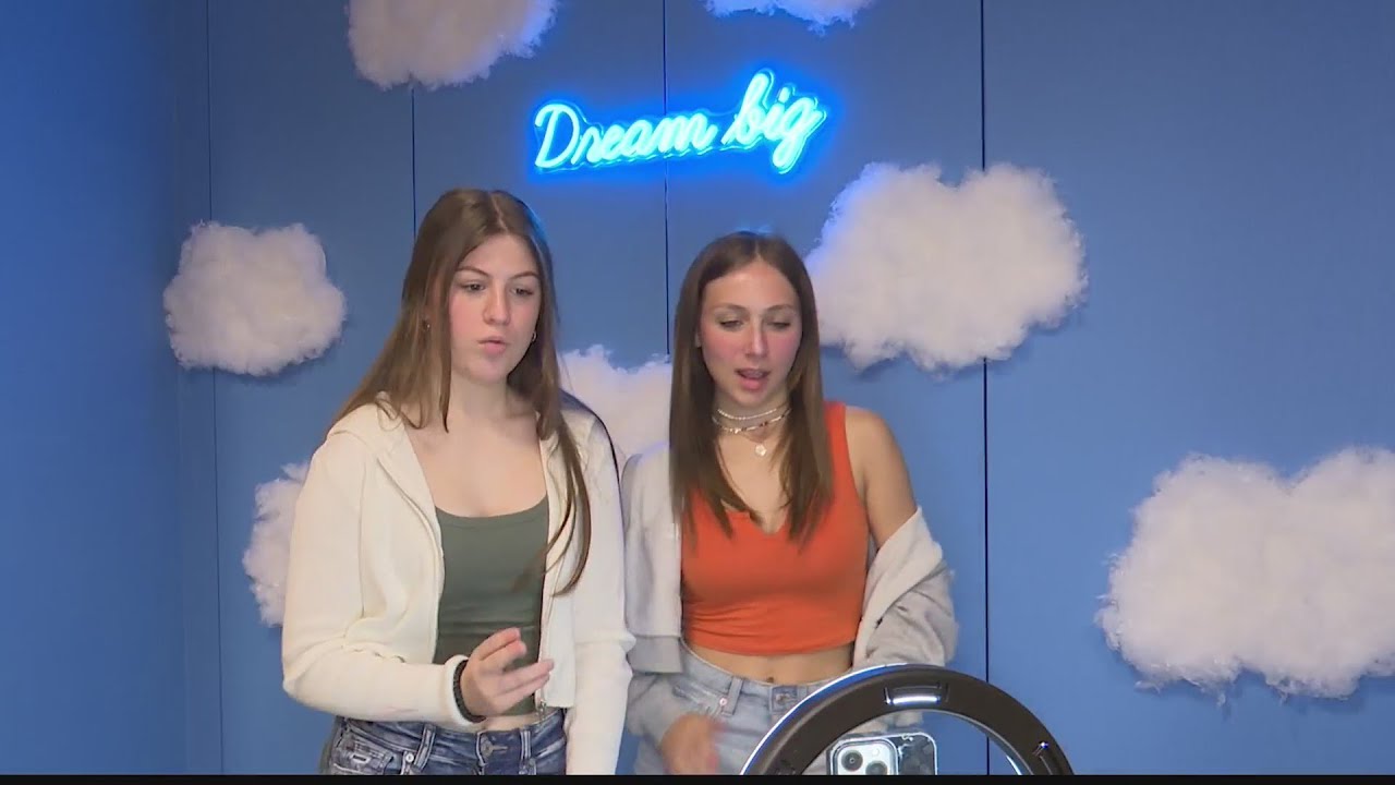 Selfie museum opens at Ohio Valley Mall