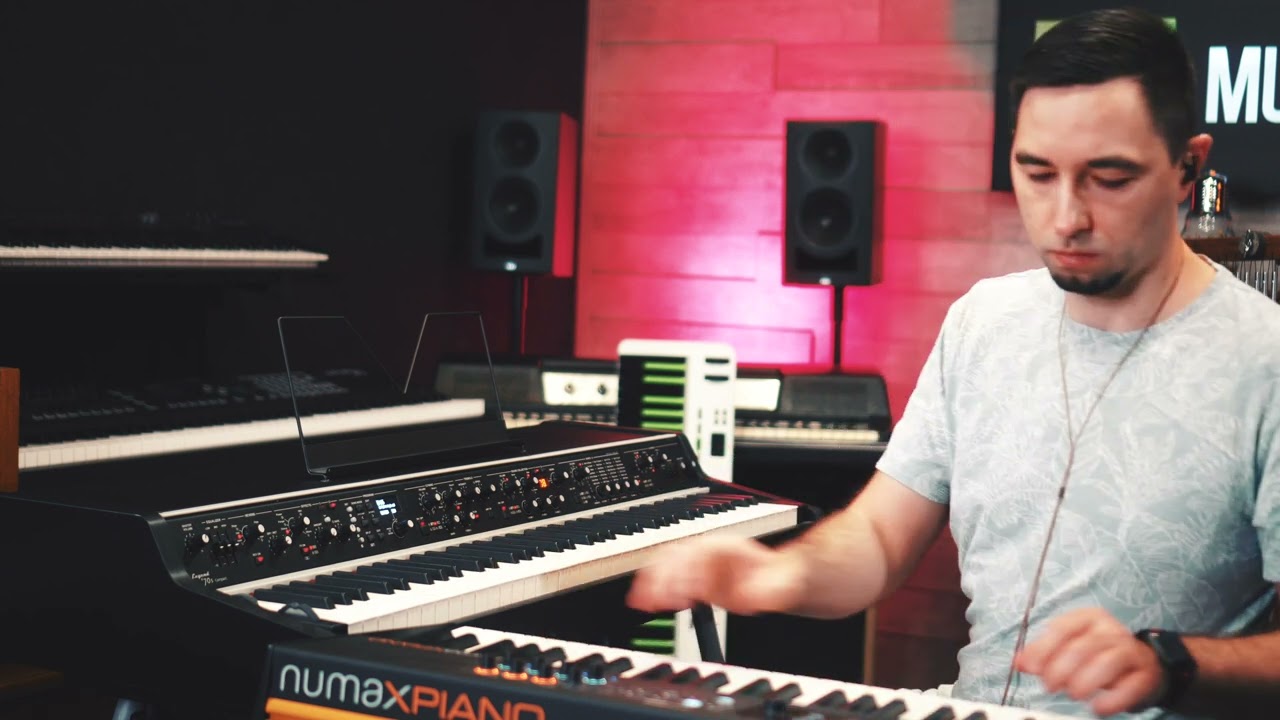 NUMA PIANO X VS VISCOUNT LEGEND 70