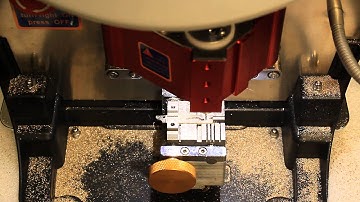 How to use V8/X6 Key Cutting Machine to make HU83 for Peugeot without original key