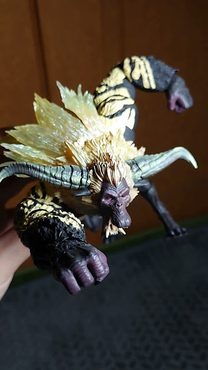 Posing s.h.monsterarts rajang#shfiguarts #monster #monsterhunter #rajang #fyp #bandai #monstertruck