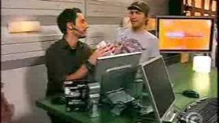 GIGA\\GAMES - Nintendo MP3 Player und der SD-Stick