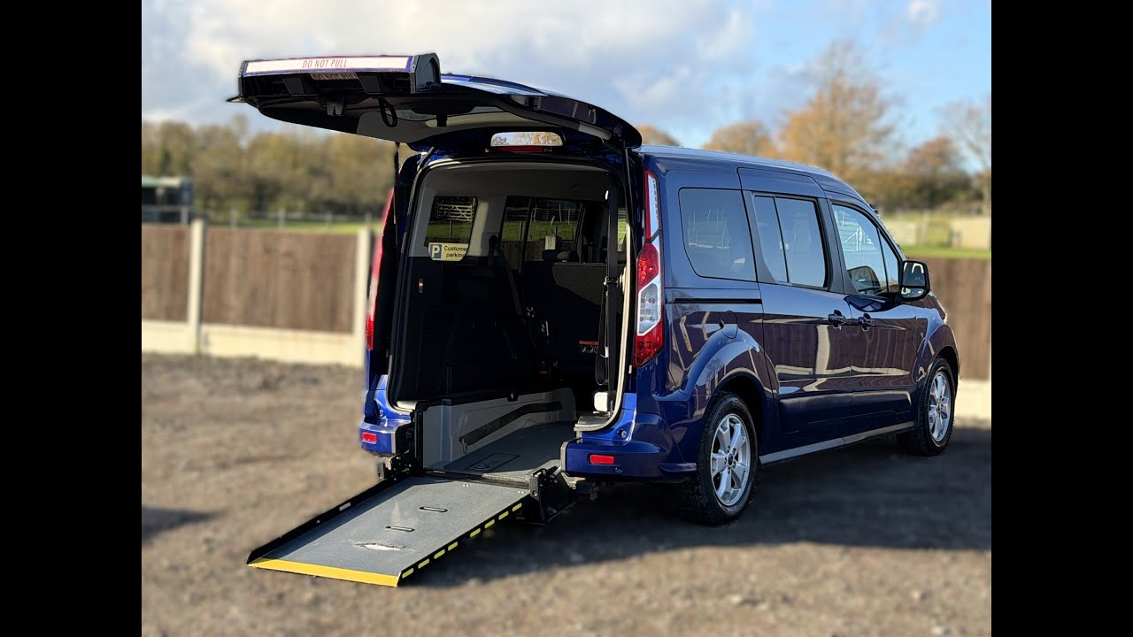 Ford Grand Tourneo Connect 1.5 TDCI TITANIUM WAV CONVERSION 2018 года выпуска