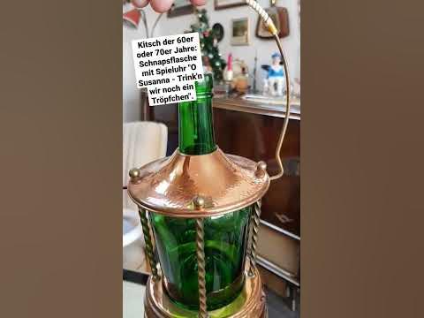 1960er / 1970er Jahre: Schnapsflasche mit Spieluhr (Trink'n wir noch ...