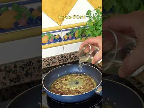 Siempre rico👌 #almejas en #salsa 😋las que obligan mojar #pan 😂 #short #viral (A mi manera #recetas )