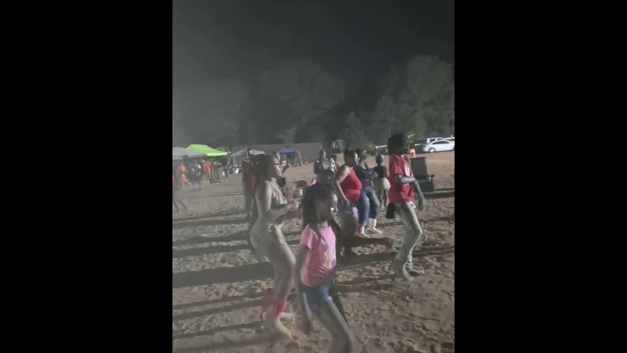 WOW! Check out The Hottest New Line Dance in Southern Soul The Trailride Slide! (Must See)
