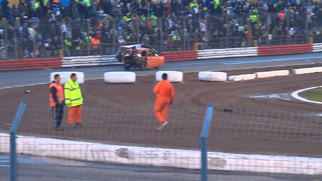 reliant robin racing - YouTube