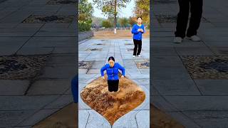 Special Effects The rolling Yellow River water suddenly appeared underground in the park sksj