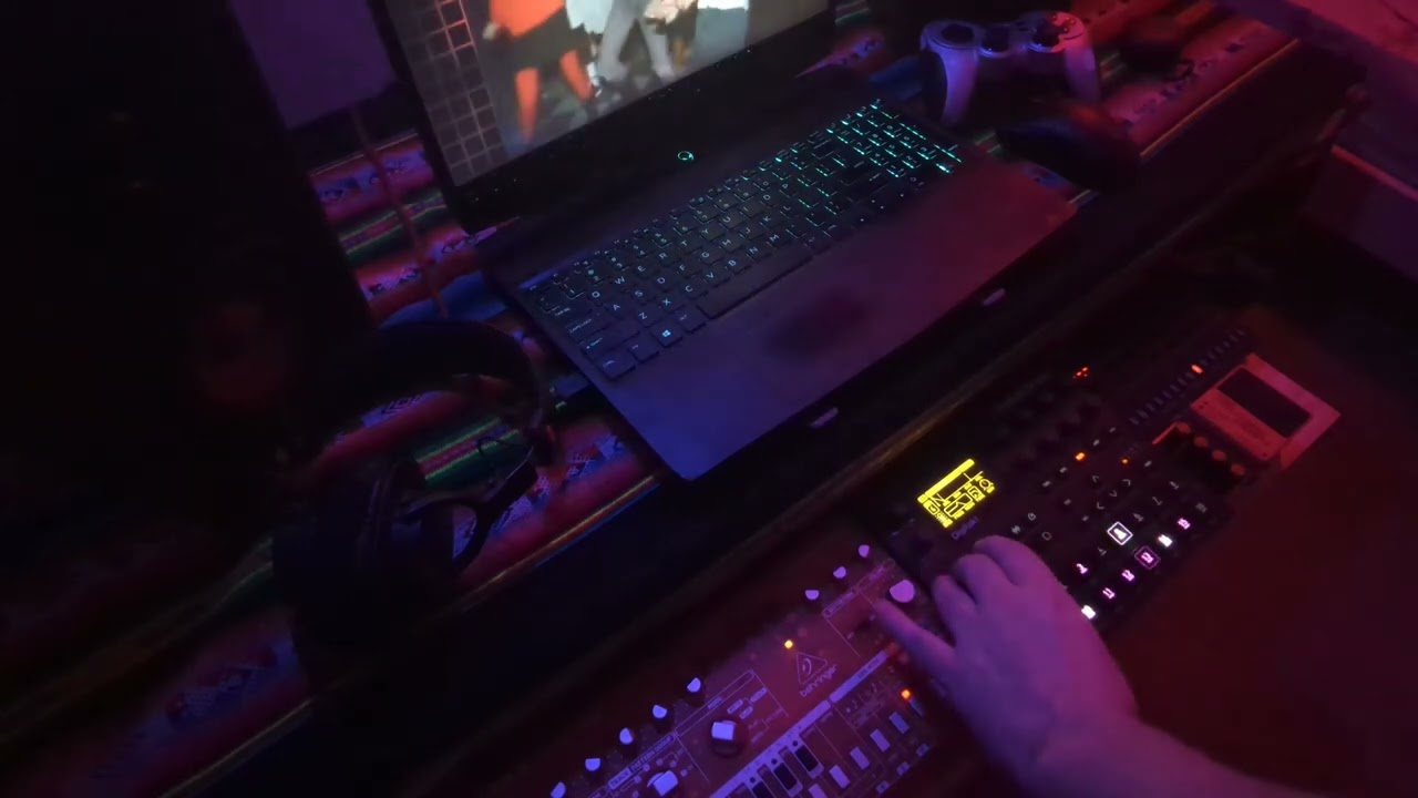 Dawless Live Set (Part 1) – Elektron Digitakt, Roland S1,  Behringer TD3 | Electronic