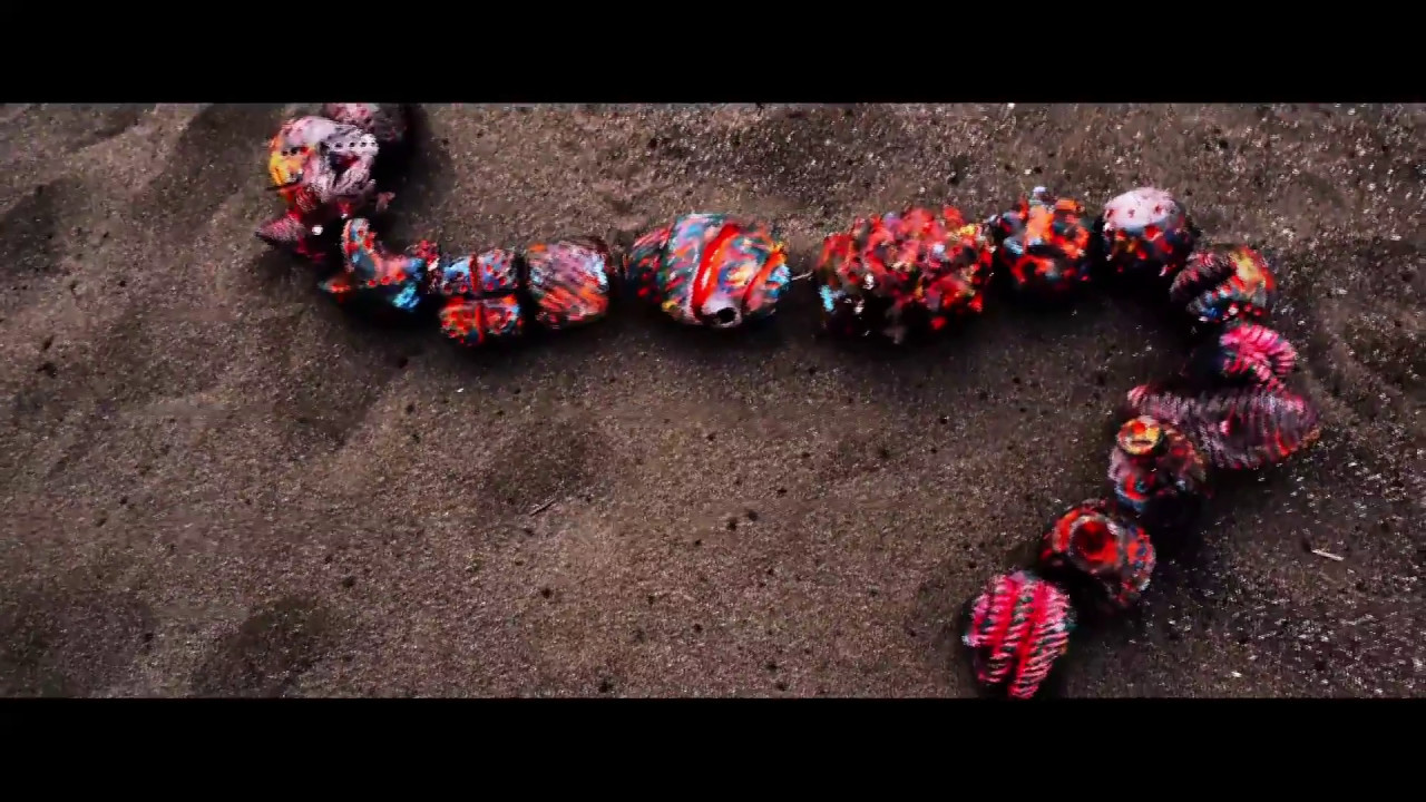 『廃棄物系塗料多用無機物型創造物ミゴ』