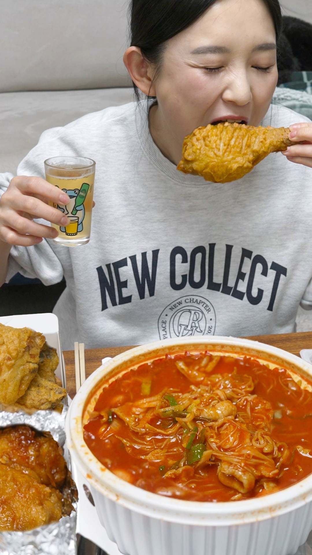 오늘 야식은 후라이드치킨, 닭발에 소맥한잔