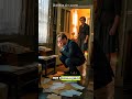 Он вернулся на похороны мамы. В доме нашёл коробку с сотнями писем...