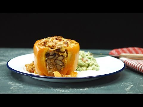 CALLEkocht: Gefüllte Paprikaschoten mit Hackfleisch nach Omas Rezept. 
Aufgefüllt mit unserer Tomate. 