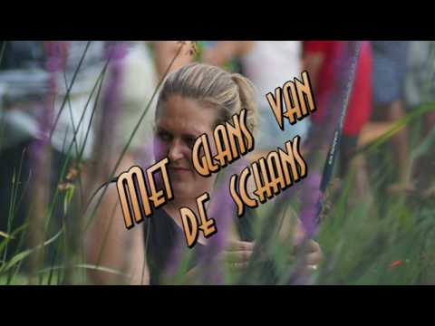 Met Glans van
