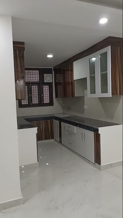 3bhk  flat available for sale in saket