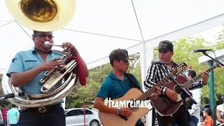 Video thumbnail of "Los Plebes Del Rancho Cantandole a Ariel Camacho - El Mentado"