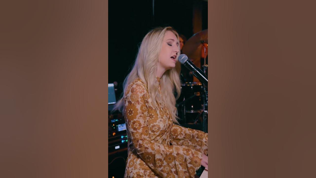 I’m the Girl of the Hour #originalmusic I’m the Girl of the Hour #originalmusic