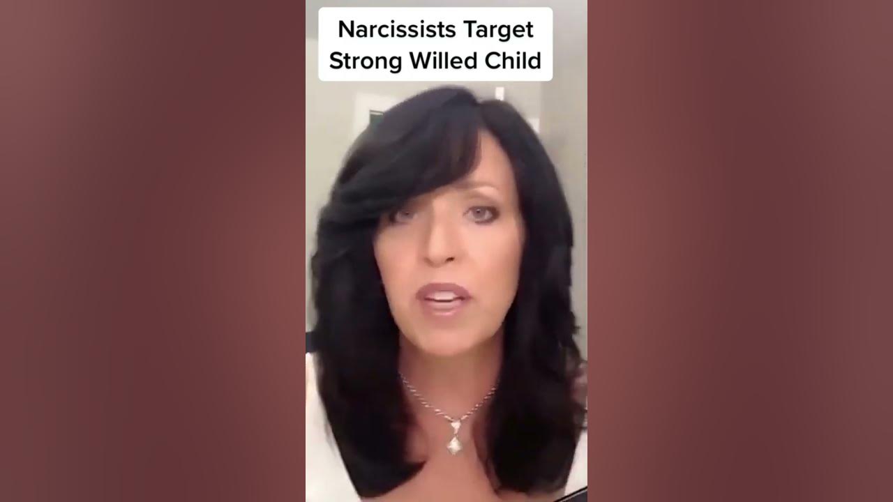 Narcissistic Parents Target This Child #narcissisticparent #narcissisticmother #scapegoat