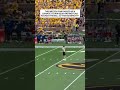 That's 25k down the drain 🤦‍♂️ #kick #mizzou #cfb #kansas #haltime #kicking