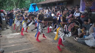 Ebeg Puspa Sari  Tari Rumagang  Cihonje Gumelar ebeg janturan kudalumping kudakepang 