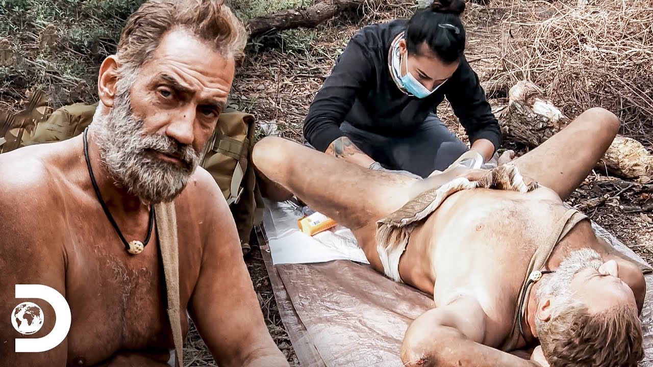 Ej sufre una herida | Supervivencia al desnudo: edición extrema | Discovery  Latinoamérica - YouTube