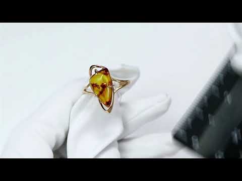 Золотое кольцо SOKOLOV 715891 с янтарём