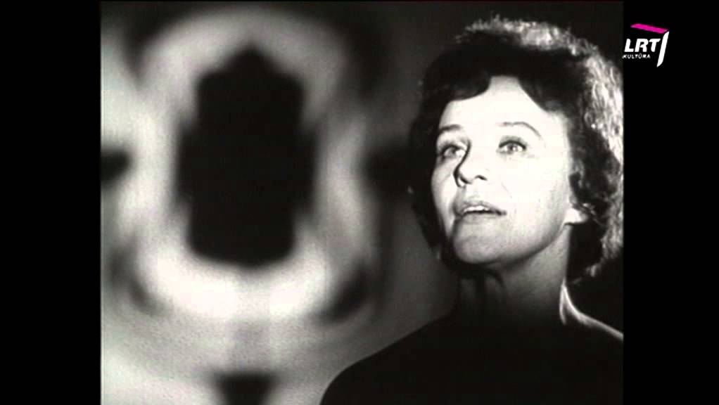 Prisiminkime @ Dainuoja ilgametė estrados atlikėja Stasė Laurinaitytė (LRT aukso fondas)