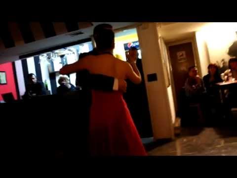 Matias Muros y Laia Barrera- Torrente (Milonga mensual Papirusa)